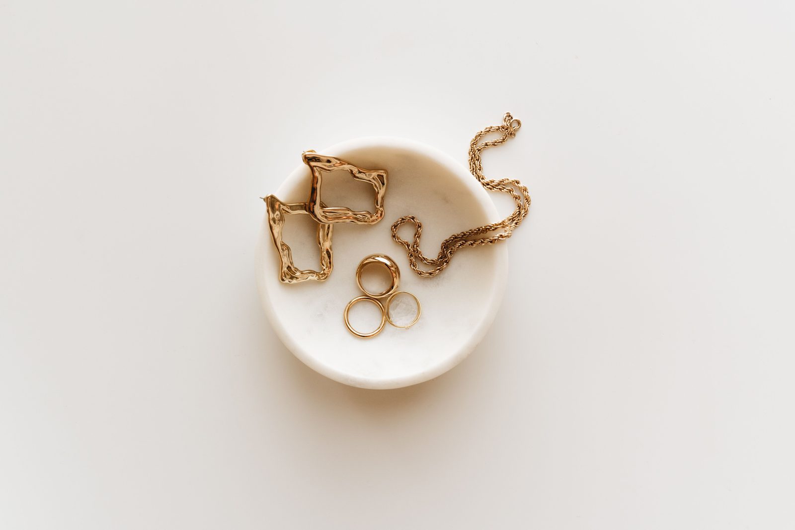 Fashion jewelry arranged for styling and buying guidance